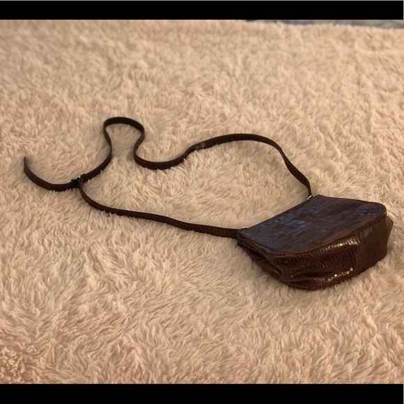 Barney’s New York Leather Embossed Pattern Handbag - 🆓 Shipping! - Picture 2 of 8